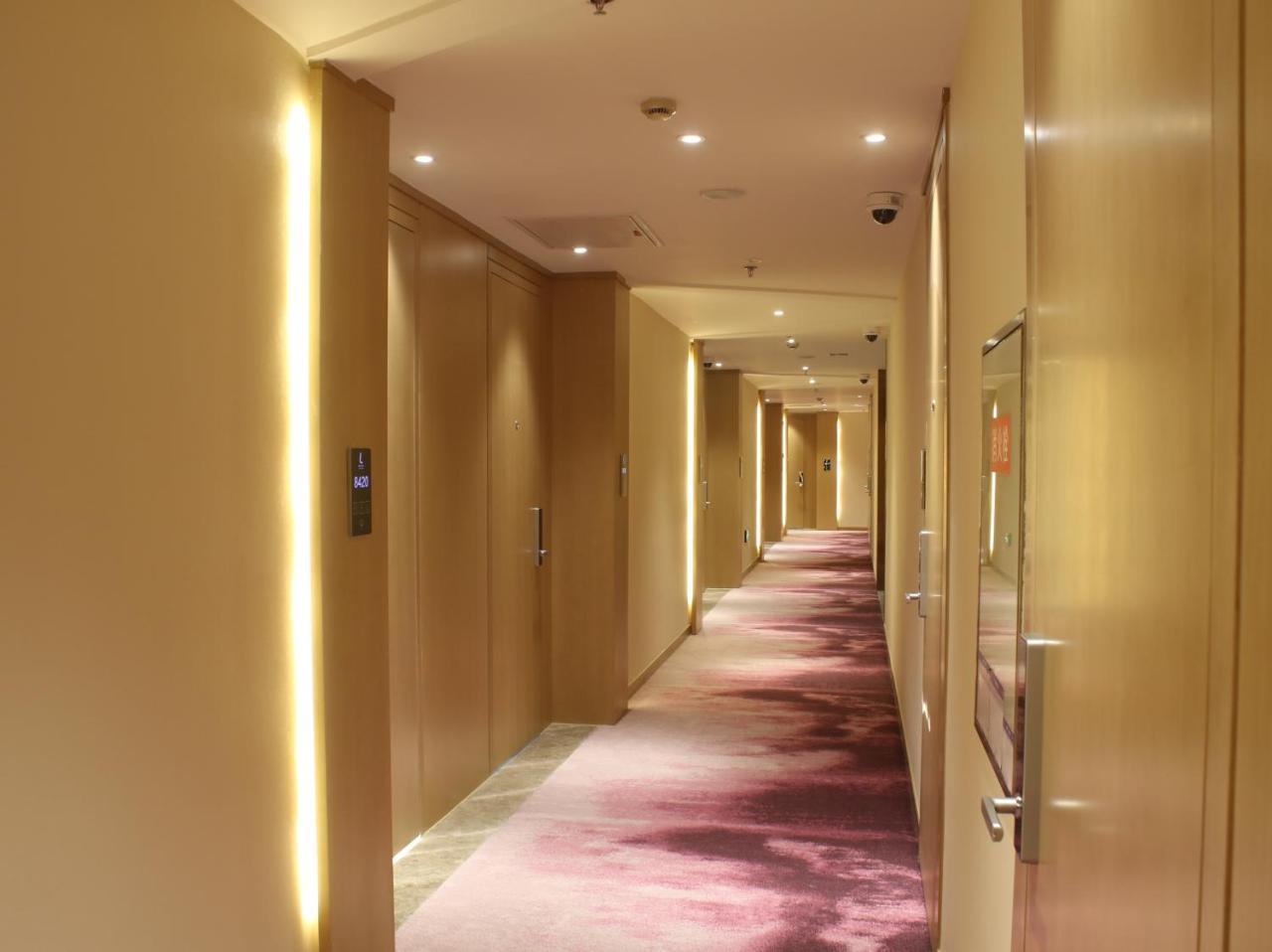 Lavande Hotel  Shanghai Bagian luar foto