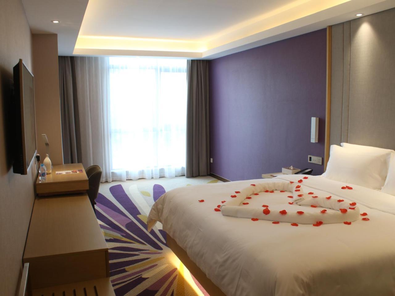 Lavande Hotel  Shanghai Bagian luar foto
